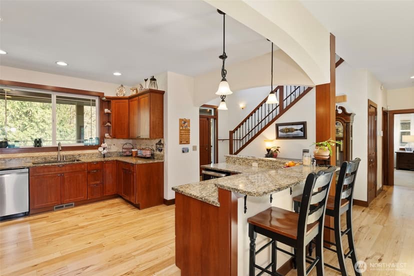 Property photo for 2701 NE Strand Road, Bremerton photo 15