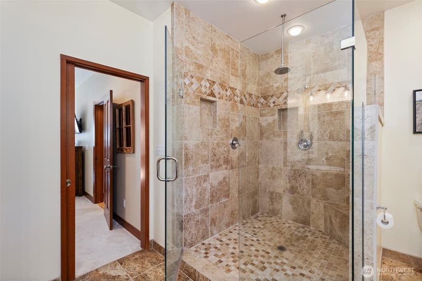 Property photo for 2701 NE Strand Road, Bremerton photo 25