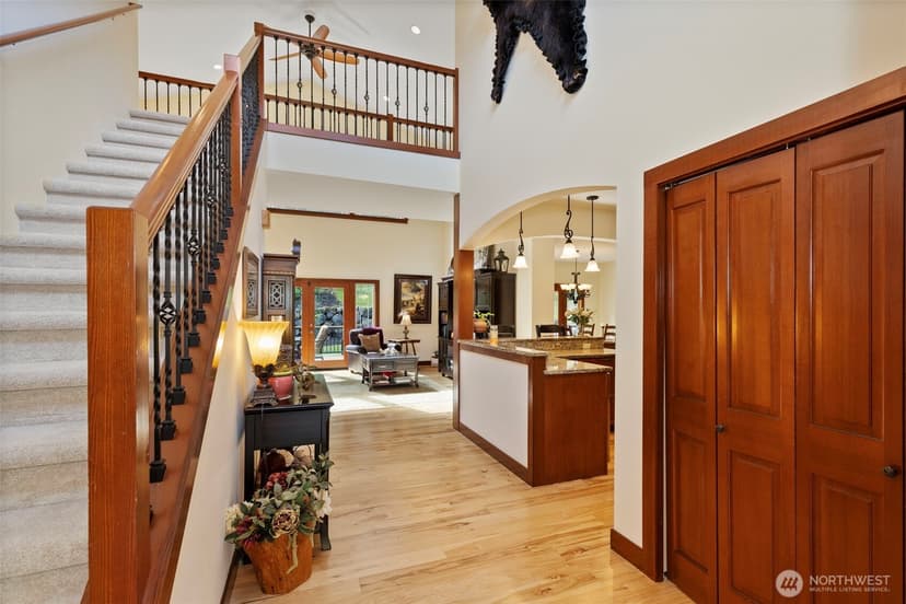 Property photo for 2701 NE Strand Road, Bremerton photo 8