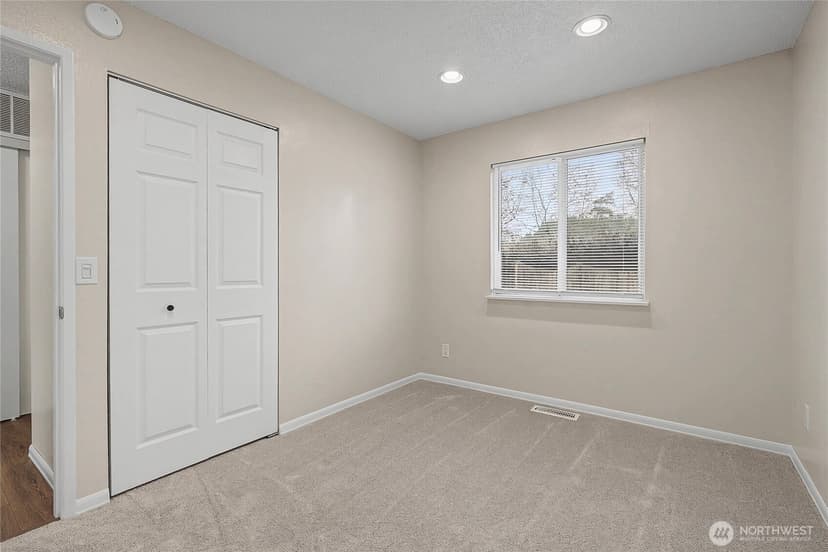 Property photo for 3214 Pike Street SE, Auburn photo 12