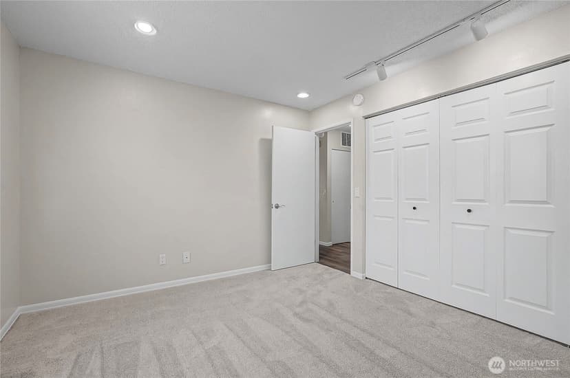 Property photo for 3214 Pike Street SE, Auburn photo 11