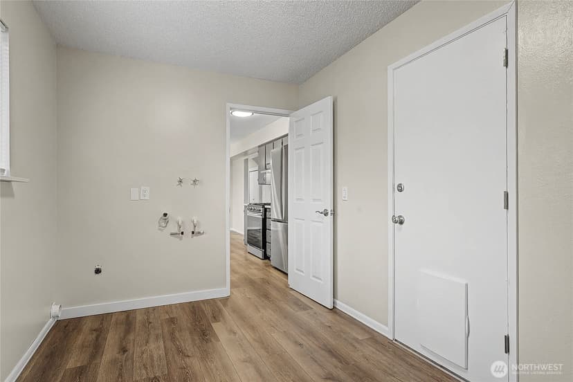 Property photo for 3214 Pike Street SE, Auburn photo 8