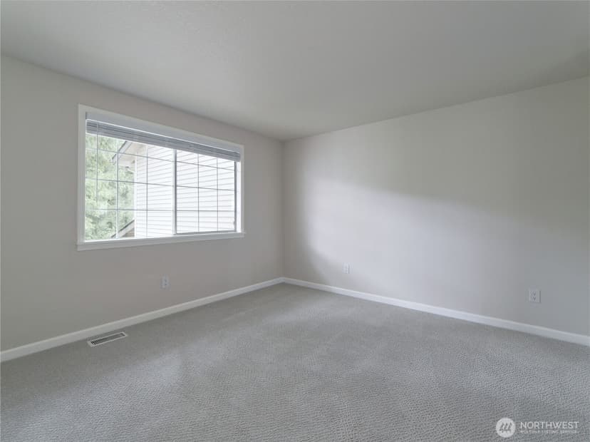 Property photo for 6616 114th Avenue SE, Bellevue photo 14