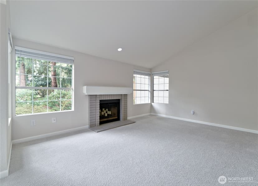 Property photo for 6616 114th Avenue SE, Bellevue photo 6