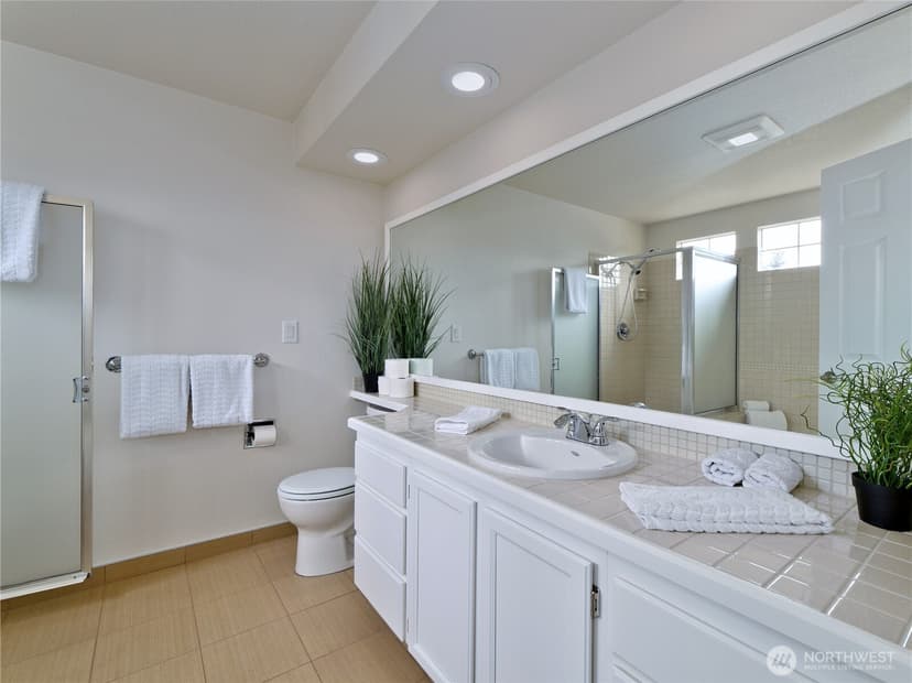 Property photo for 6616 114th Avenue SE, Bellevue photo 15