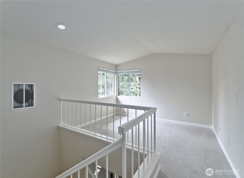 Property photo for 6616 114th Avenue SE, Bellevue photo 20