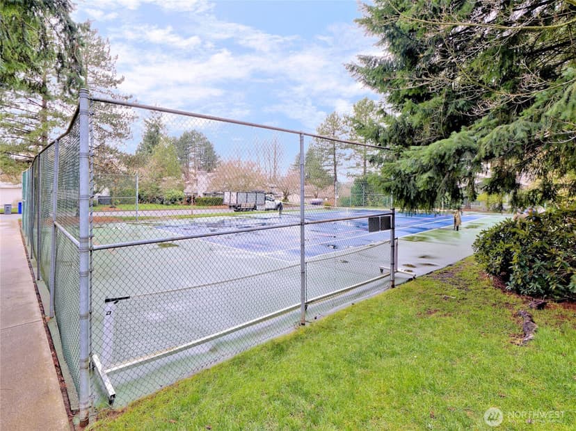 Property photo for 6616 114th Avenue SE, Bellevue photo 27