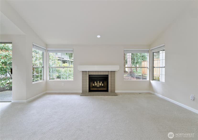 Property photo for 6616 114th Avenue SE, Bellevue photo 7