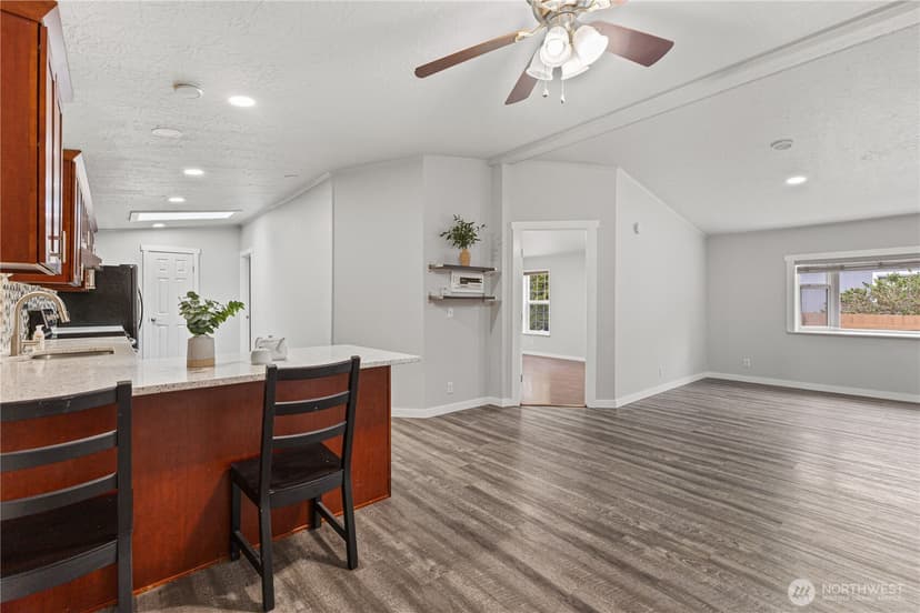 Property photo for 4248 A Street SE #602, Auburn photo 11