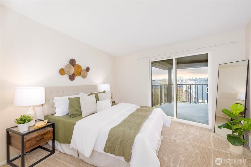 Property photo for 5000 California Avenue SW #405, Seattle photo 15