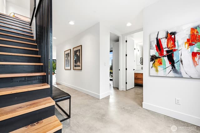 Property photo for 9318 47th Avenue SW, Seattle photo 5