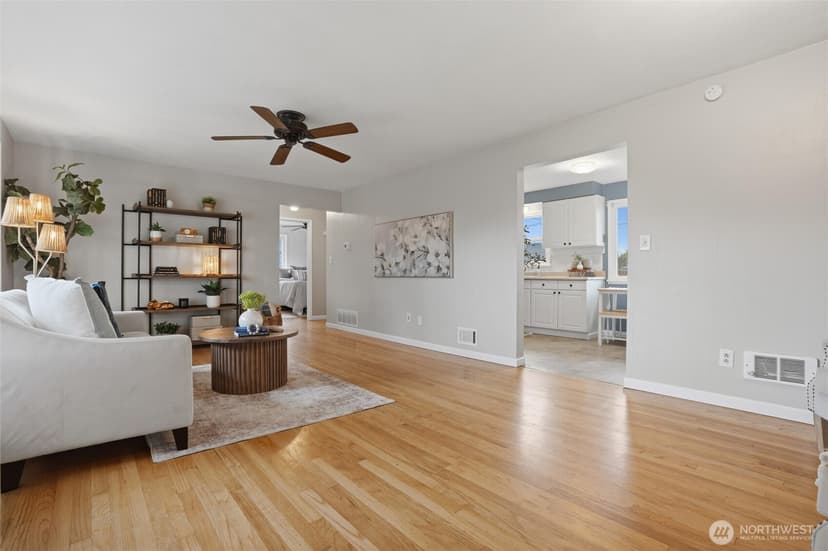 Property photo for 2012 Nipsic Avenue, Bremerton photo 8