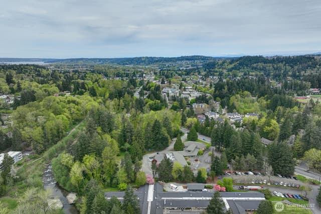 Property photo for 865 Front Street S, Issaquah photo 4