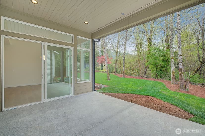Property photo for 865 Front Street S, Issaquah photo 19