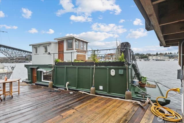 Property photo for 2706 Westlake Avenue N #01A, Seattle