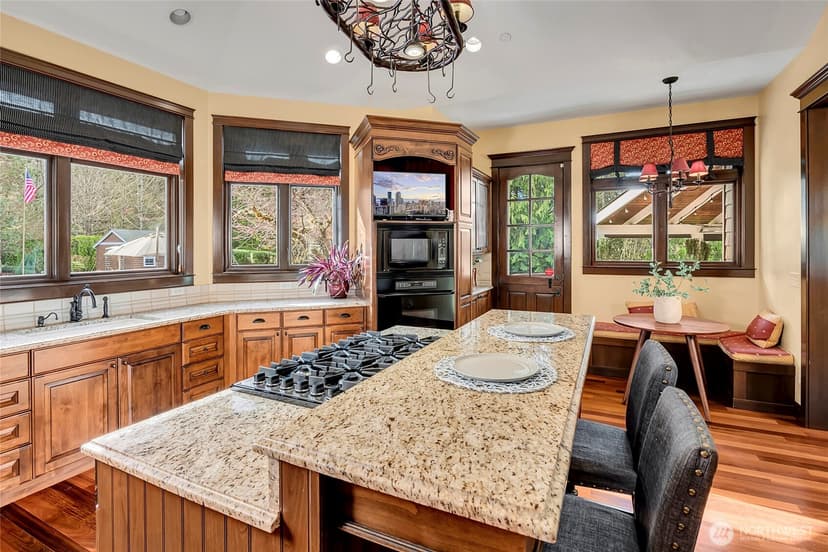 Property photo for 21625 NE 175th Street, Woodinville photo 10