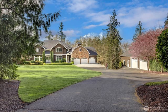 Property photo for 21625 NE 175th Street, Woodinville photo 3