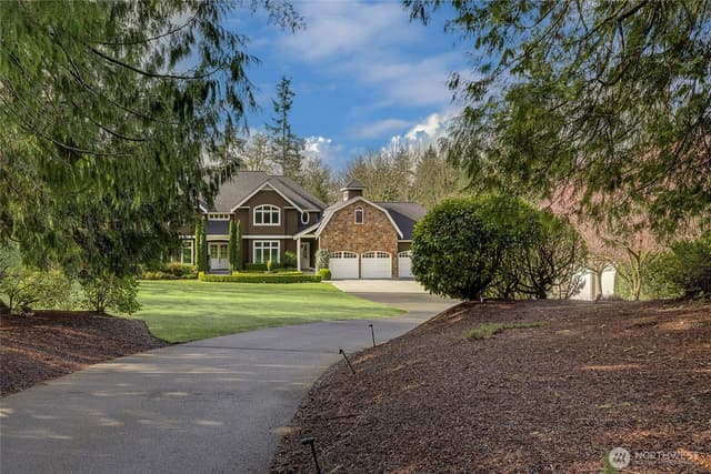 Property photo for 21625 NE 175th Street, Woodinville photo 2
