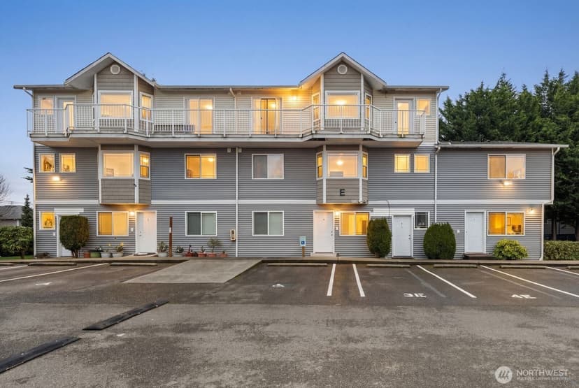 Property photo for 3322 SW 148th Street #E7, Lynnwood photo 16