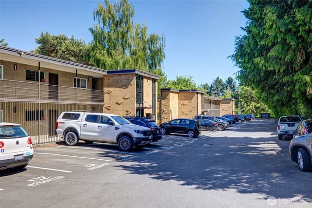 Property photo for 3814 11th Avenue W #Apt 23, Seattle photo 2