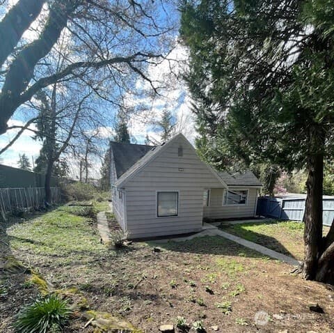 Property photo for 6221 S 129th Street, Seattle photo 13