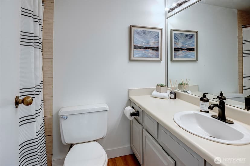 Property photo for 2201 3rd Avenue #803, Seattle photo 13