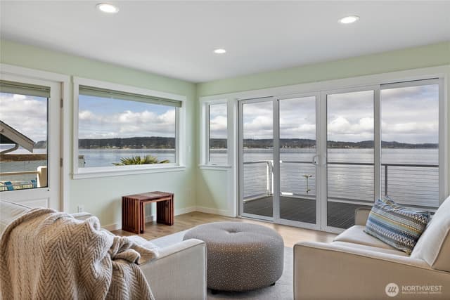 Property photo for 1834 Day Island Blvd W, University Place photo 5