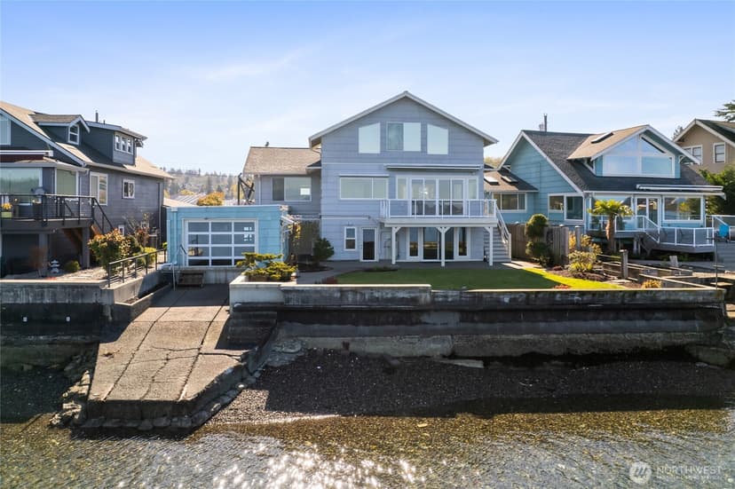 Property photo for 1834 Day Island Blvd W, University Place