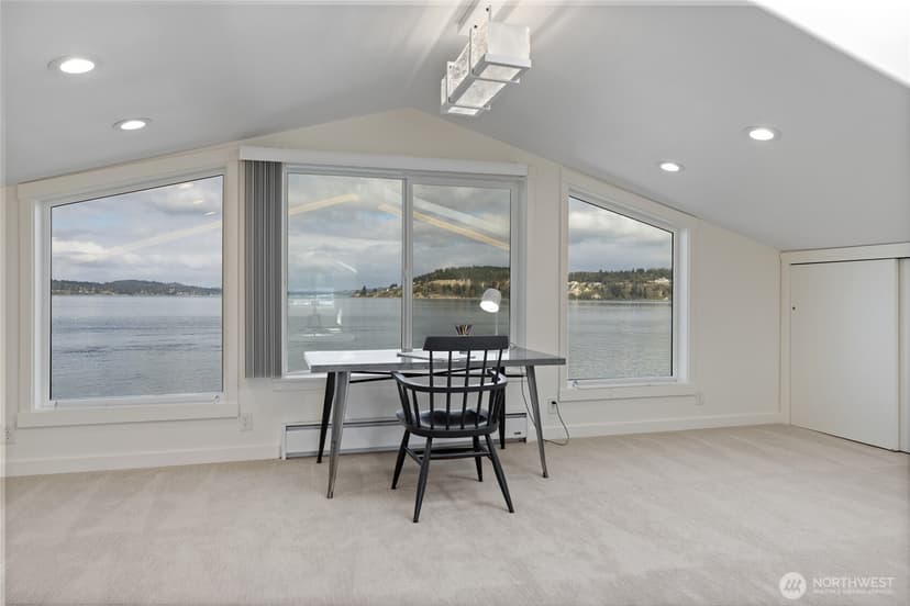 Property photo for 1834 Day Island Blvd W, University Place photo 18