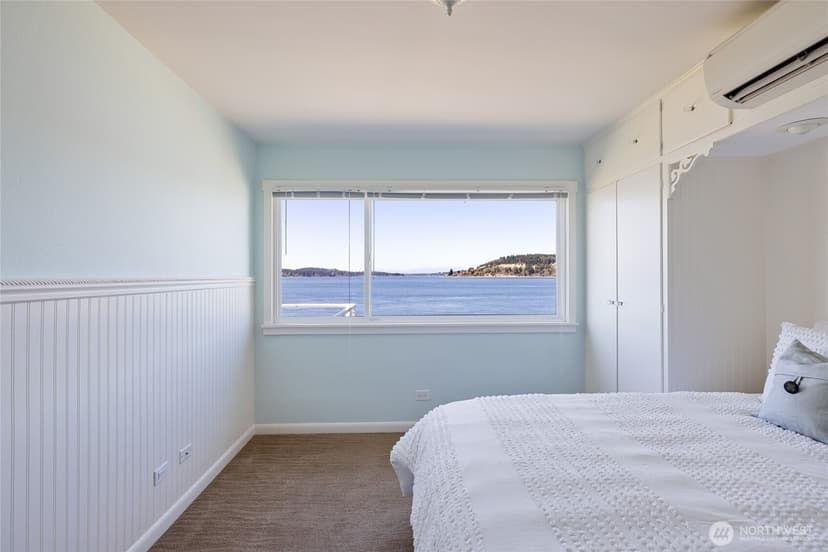 Property photo for 1834 Day Island Blvd W, University Place photo 11