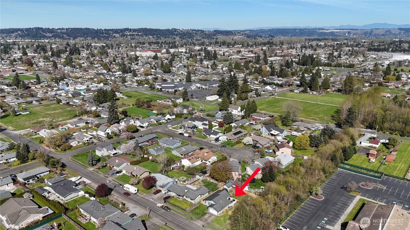 Property photo for 933 13th Street SW, Puyallup photo 31