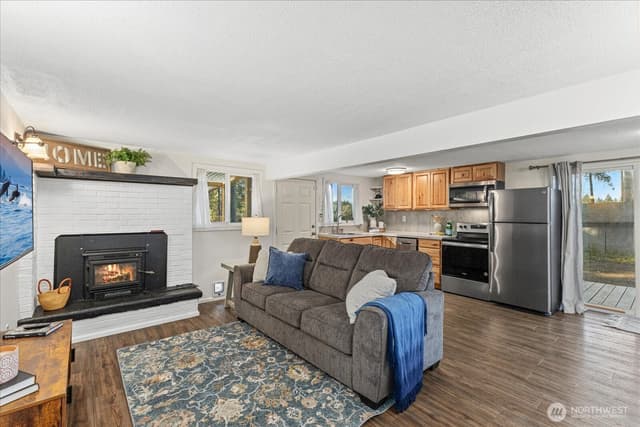 Property photo for 14602 Holiday Dr NW, Gig Harbor photo 3