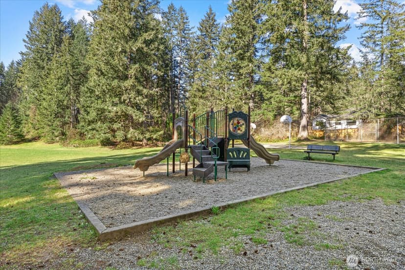 Property photo for 14602 Holiday Dr NW, Gig Harbor photo 23