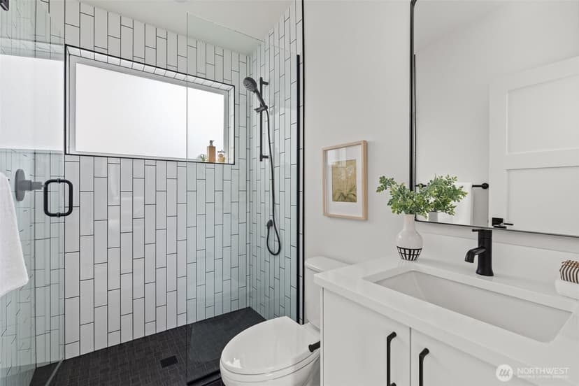Property photo for 8407 42nd Avenue SW, Seattle photo 16