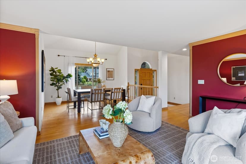 Property photo for 19055 21st Avenue NW, Shoreline photo 4