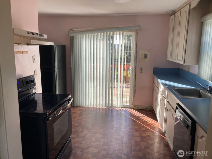 Property photo for 10231 Beacon Avenue S, Tukwila photo 5