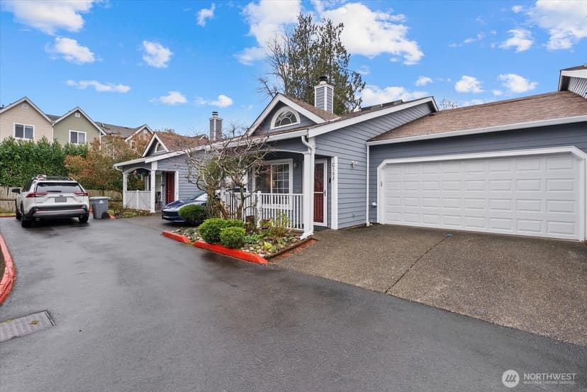 Property photo for 10501 SE 250th Place #C102, Kent photo 22