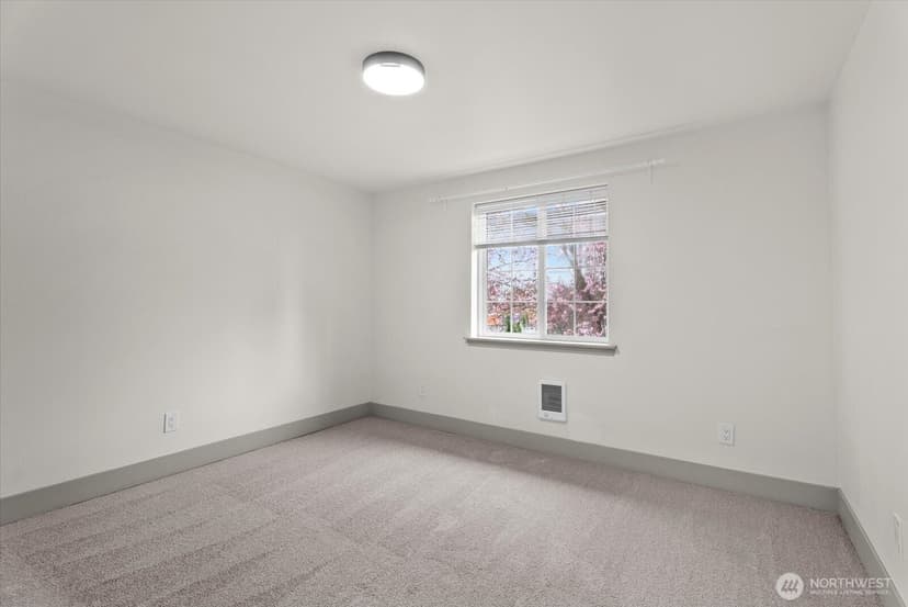Property photo for 10501 SE 250th Place #C102, Kent photo 14