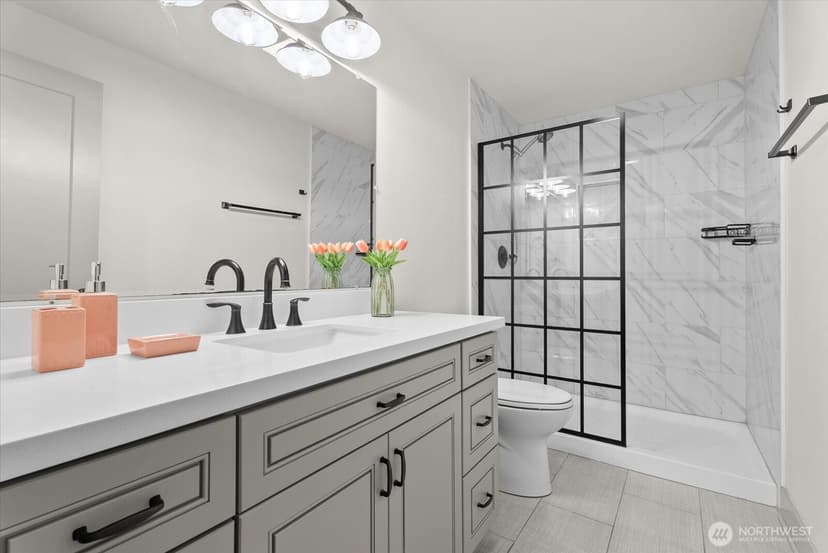 Property photo for 10501 SE 250th Place #C102, Kent photo 13