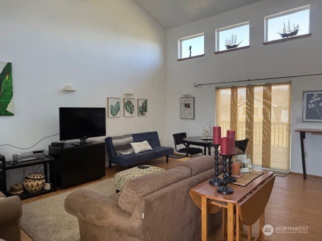 Property photo for 1410 N Jetty Avenue SW, Ocean Shores photo 3