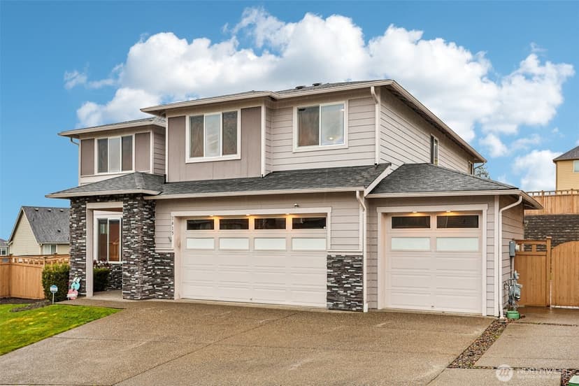 Property photo for 1415 39th Street SE, Puyallup photo 2