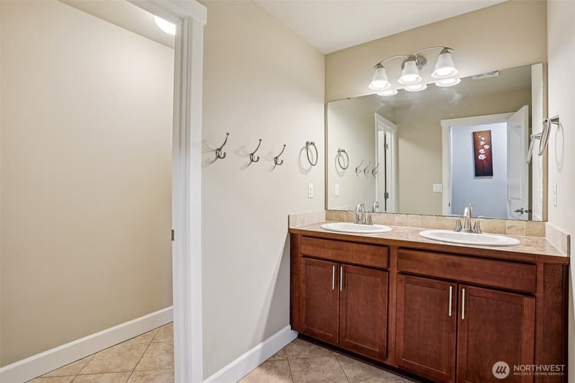Property photo for 1415 39th Street SE, Puyallup photo 27