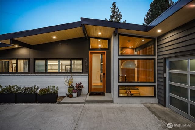 Property photo for 2332 128th Avenue SE, Bellevue