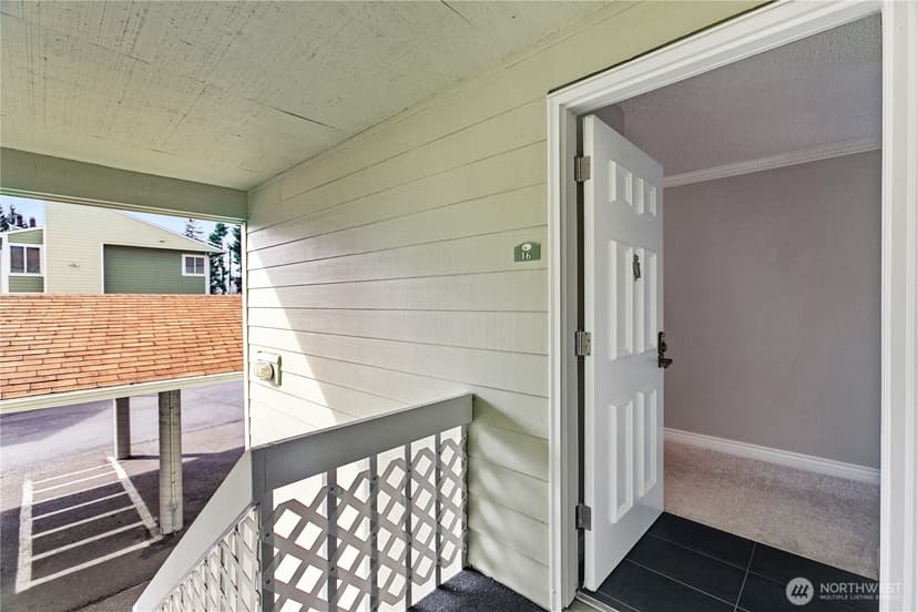 Property photo for 2409 S 222nd Street #B16, Des Moines photo 6