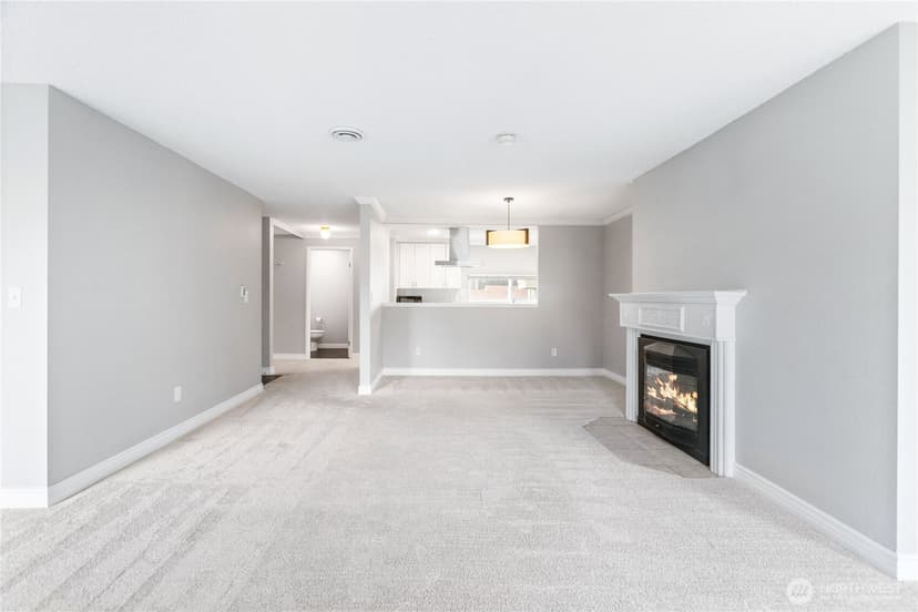 Property photo for 2409 S 222nd Street #B16, Des Moines photo 18