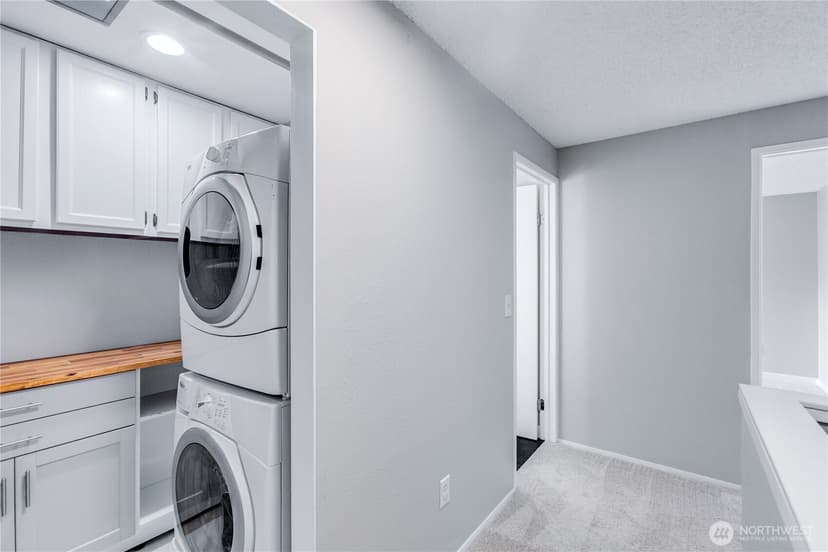 Property photo for 2409 S 222nd Street #B16, Des Moines photo 23