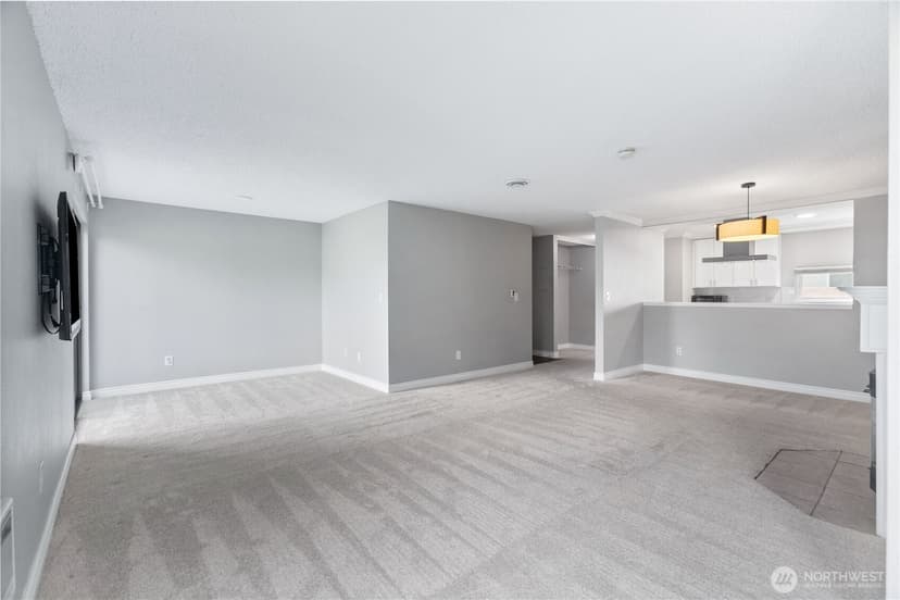 Property photo for 2409 S 222nd Street #B16, Des Moines photo 20
