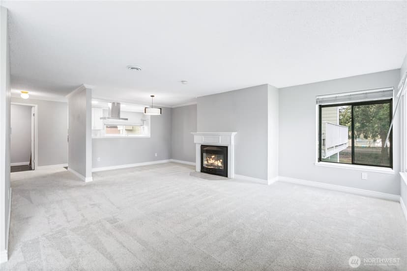 Property photo for 2409 S 222nd Street #B16, Des Moines photo 17
