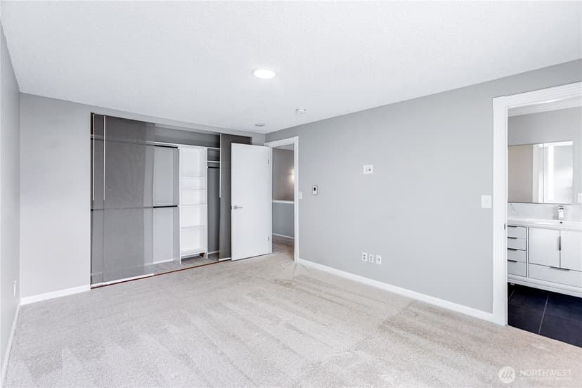 Property photo for 2409 S 222nd Street #B16, Des Moines photo 28