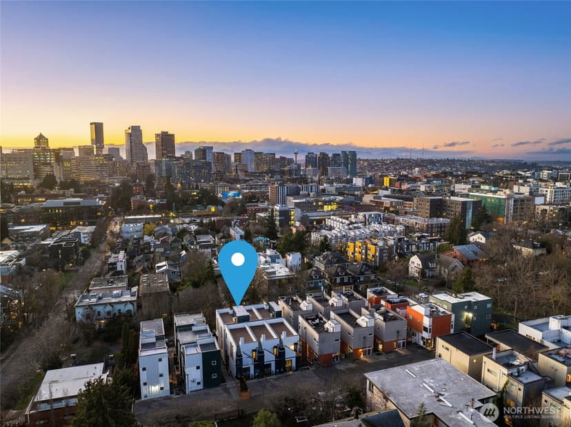 Property photo for 914 B 15th Avenue, Seattle photo 23
